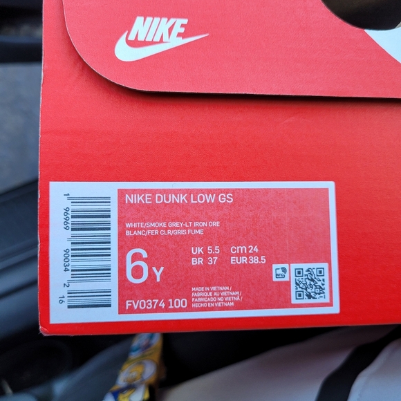 New Dunk Low Reflective Grey - Picture 2 of 2